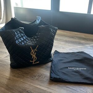 Saint Laurent Black Quilted Tote with Gold Logo I care maxi hobo look a like